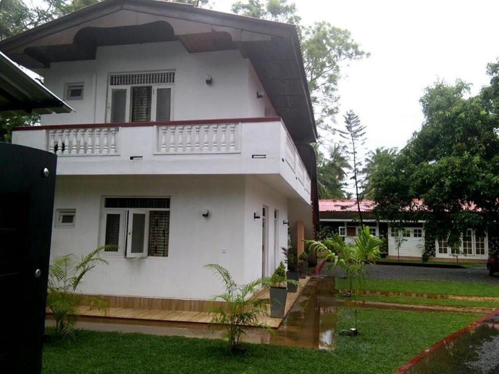 Nirmala Hotel And Restaurant Polonnaruwa Exteriör bild