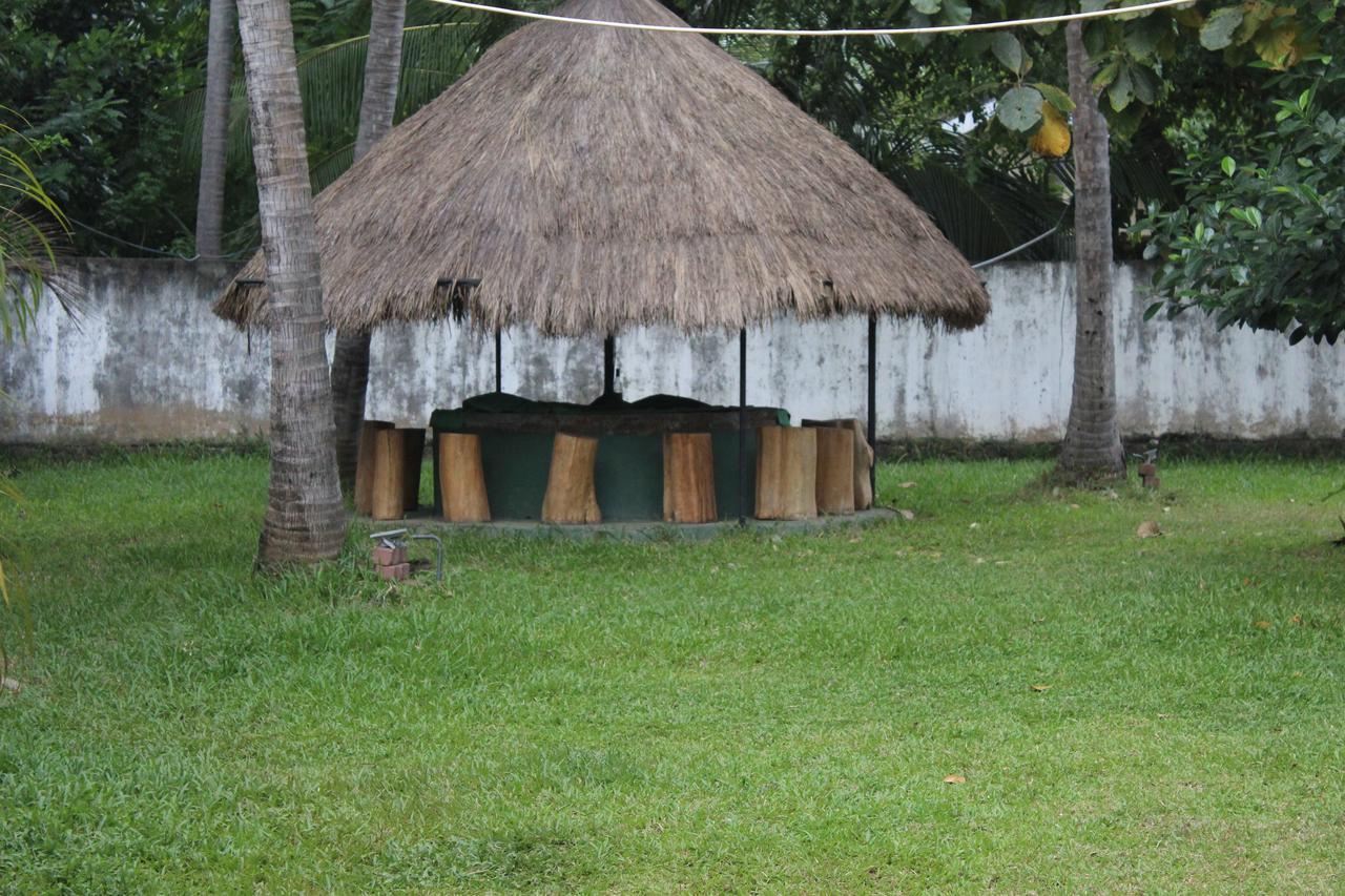 Nirmala Hotel And Restaurant Polonnaruwa Exteriör bild